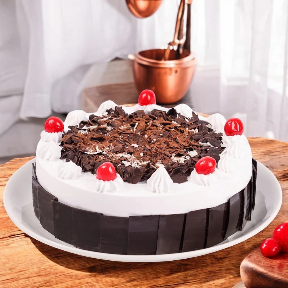 Black Forest Dreamland Cake