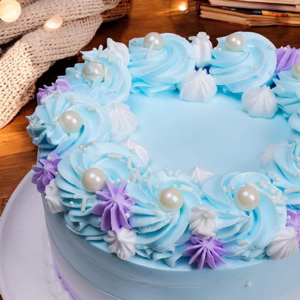 Beautiful Pearl Vanilla Cake
