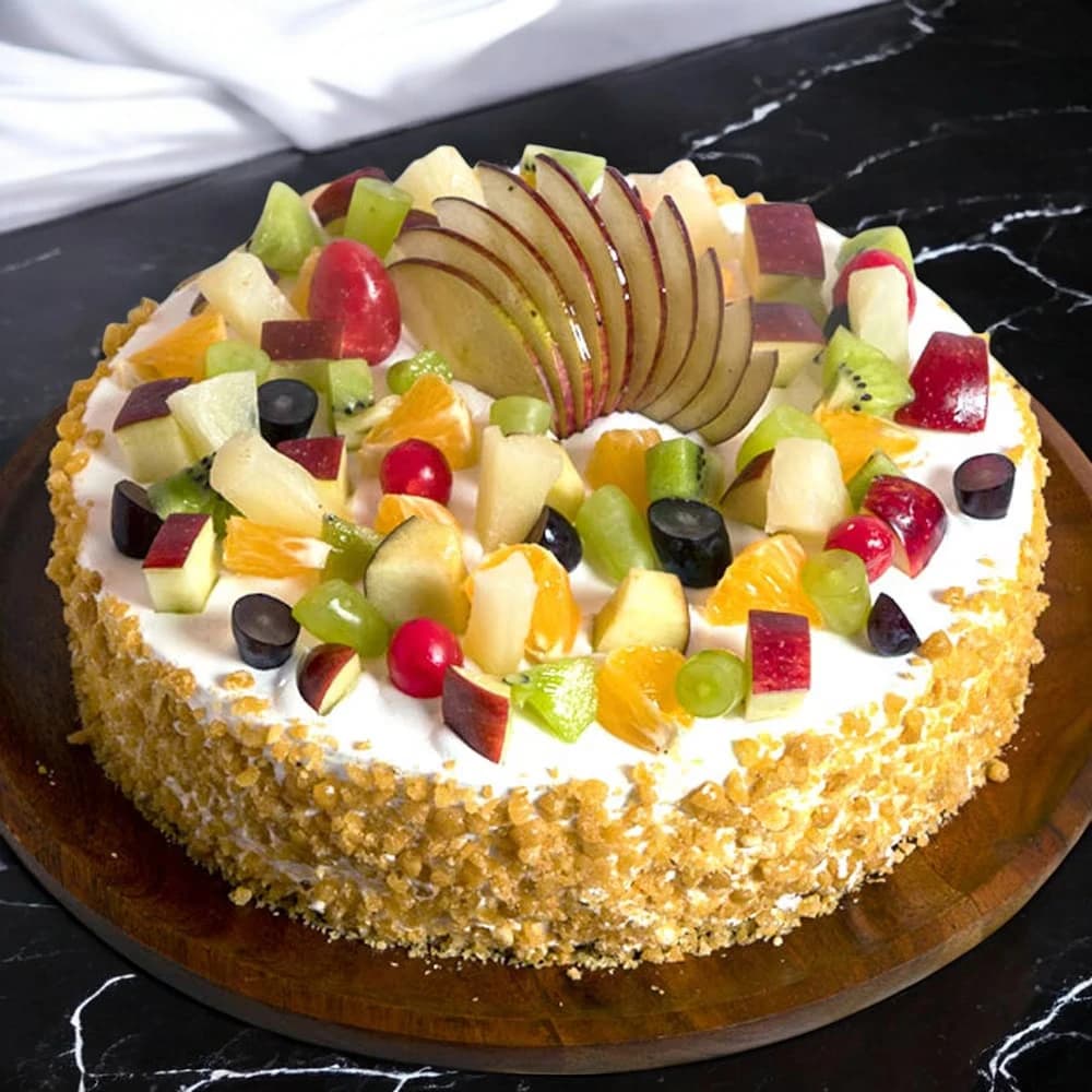 Fruity Crunchy Cream Cake