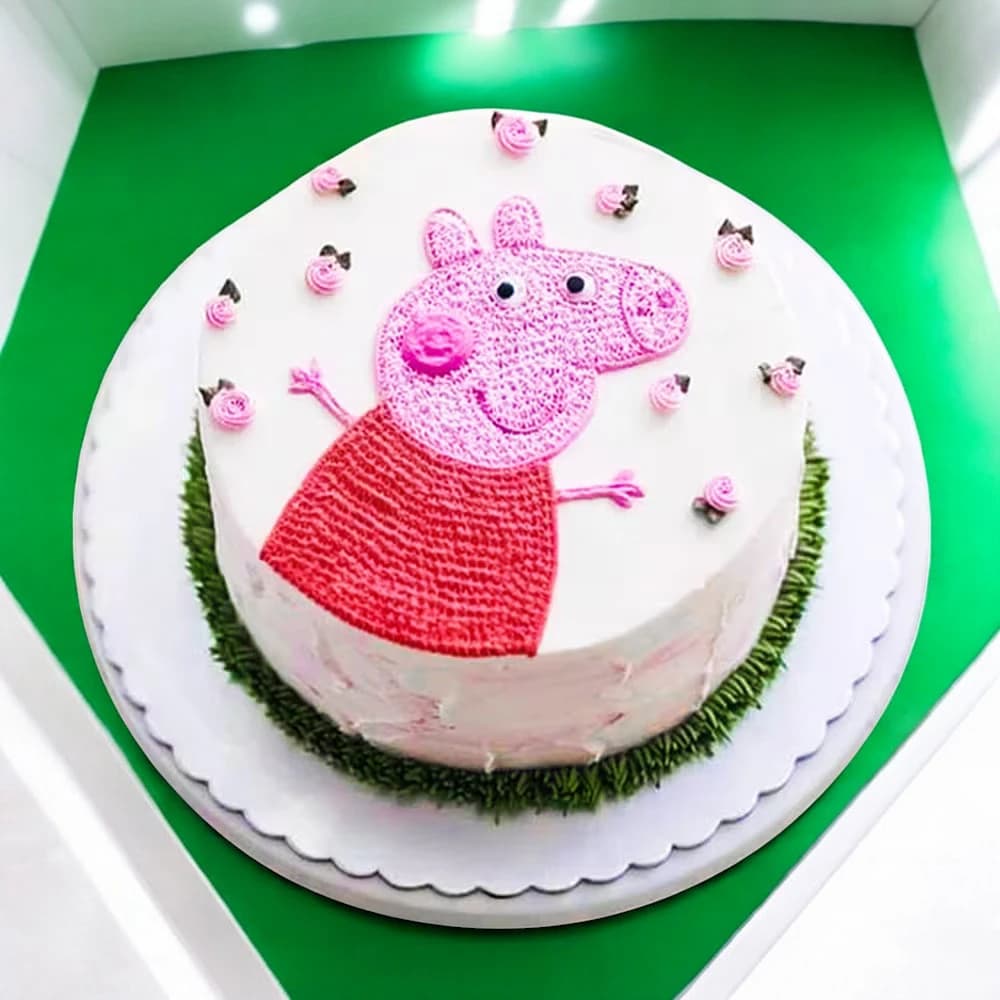Peppa Pig Theme Cake view 2