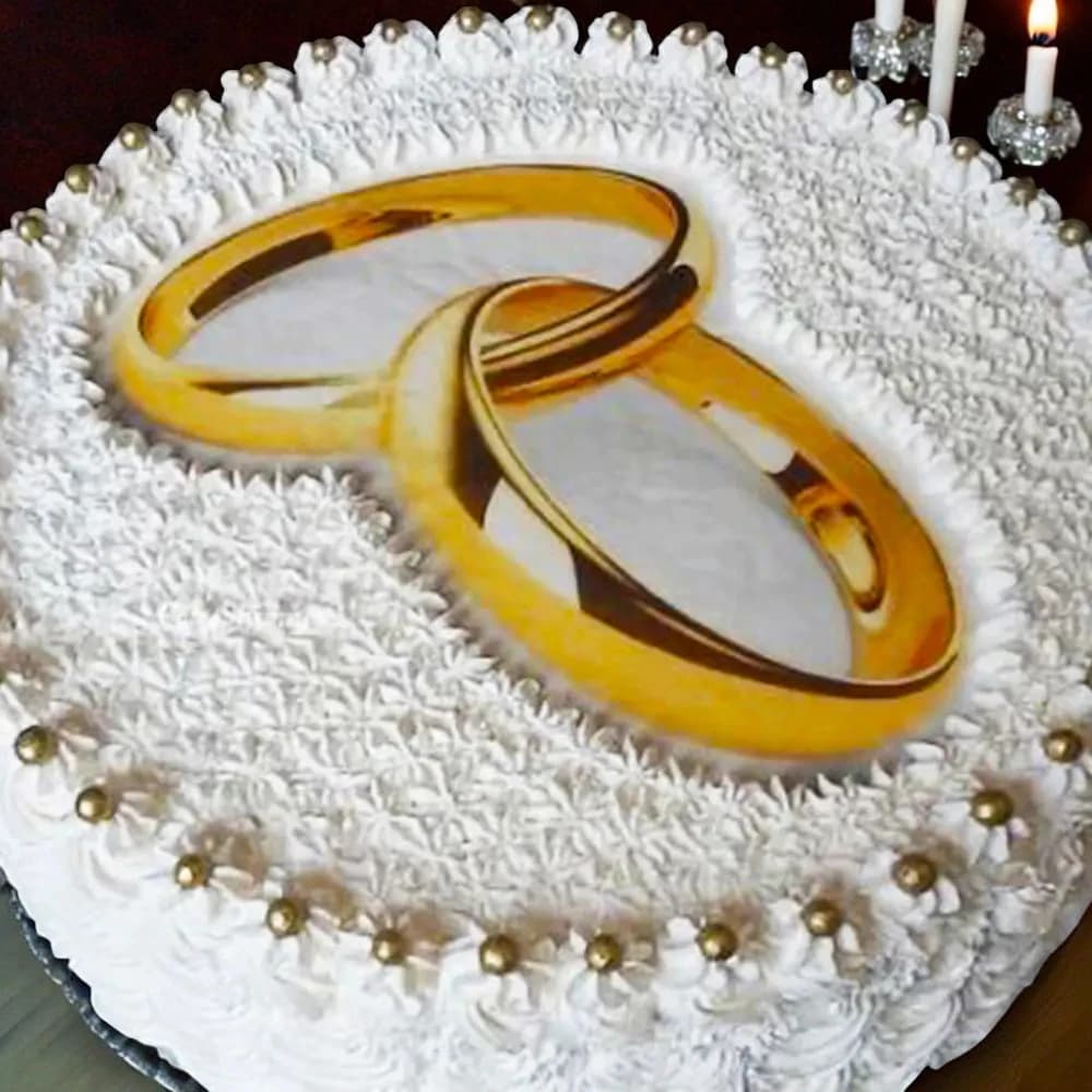 Rings Shine Designer Cake view 2