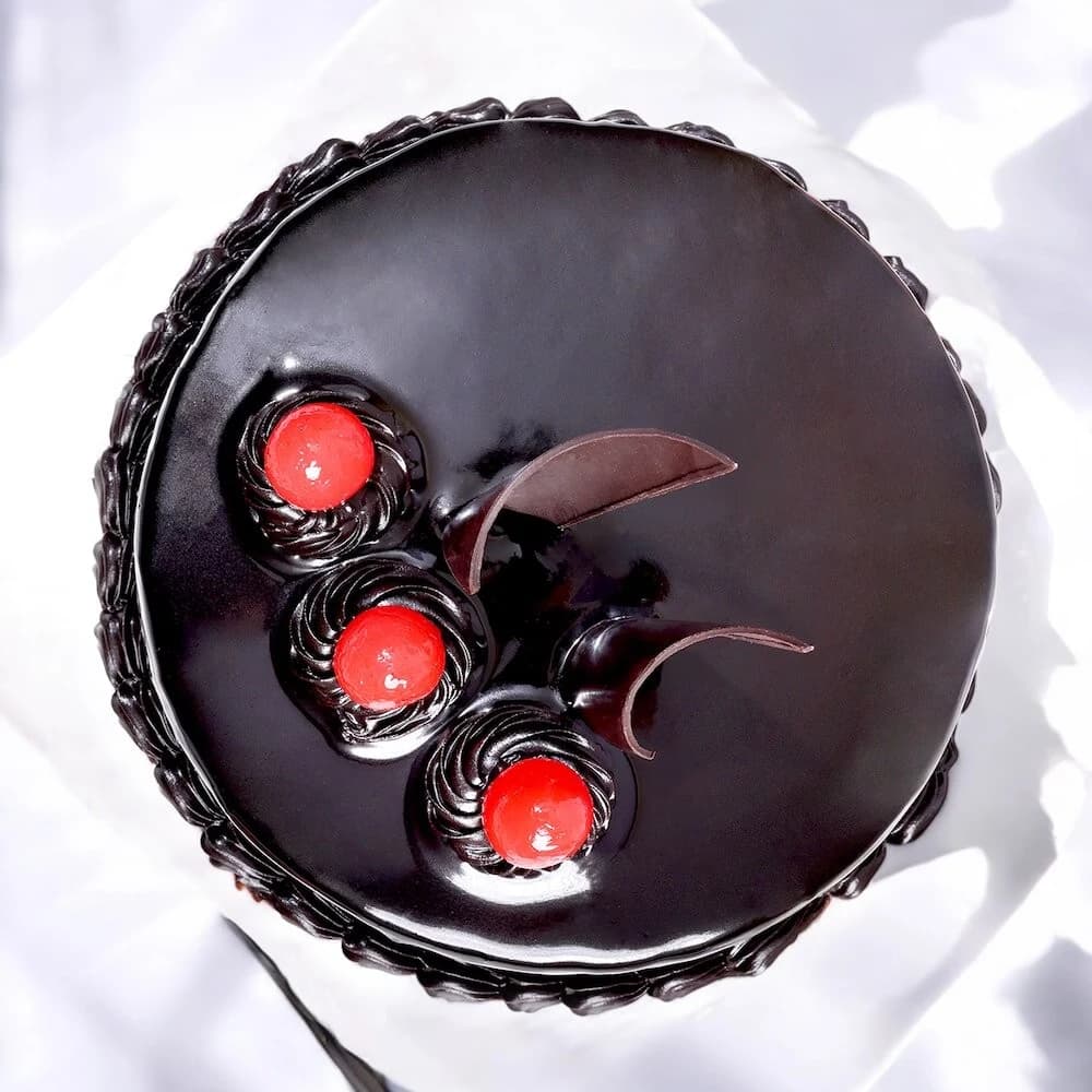 Yummylicious Chocolate cake view 1