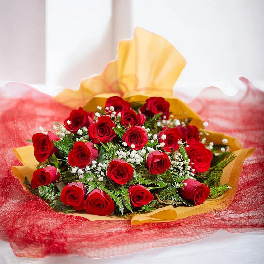 Vivid Aureate Roses Bouquet view 2