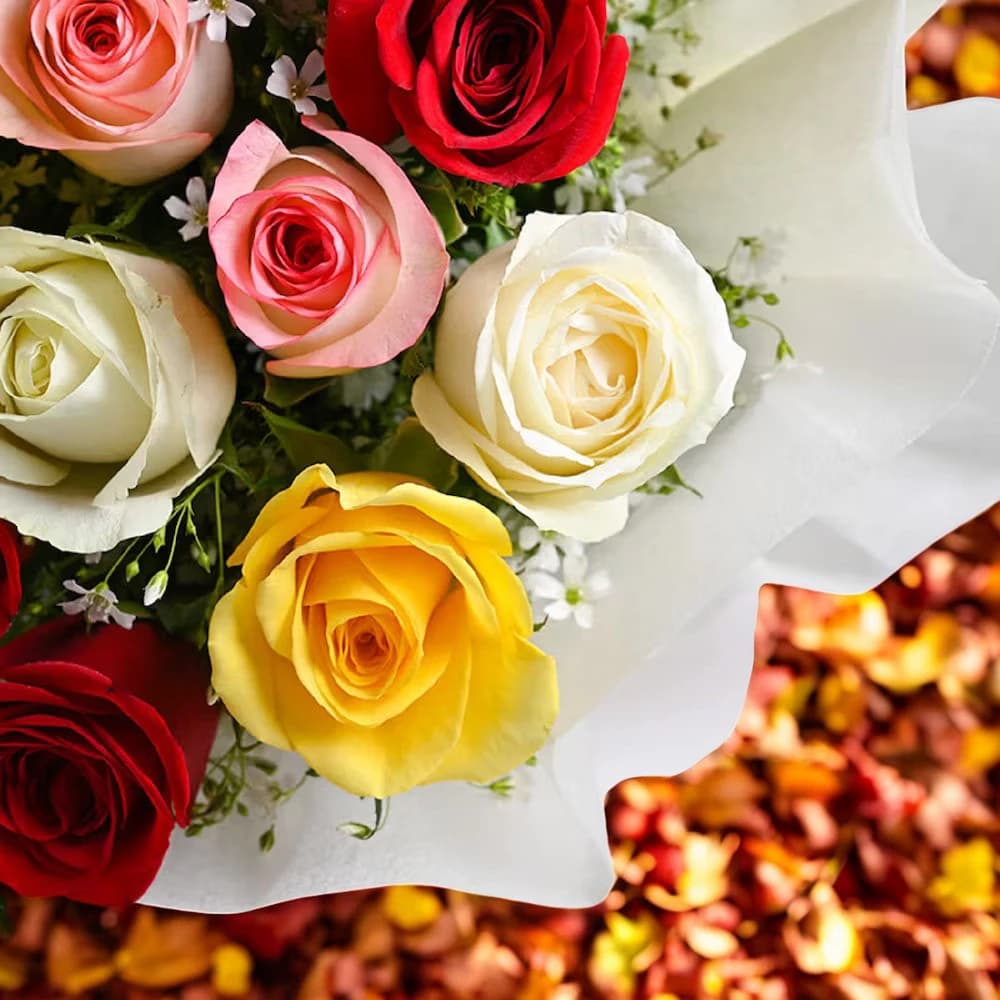 Touch of Luxury Mix Roses Bouquet view 1