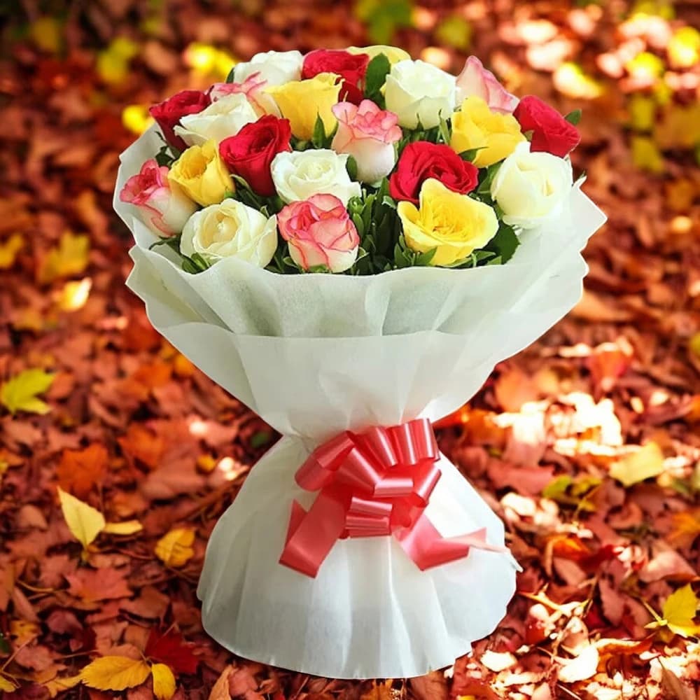 Touch of Luxury Mix Roses Bouquet view 2