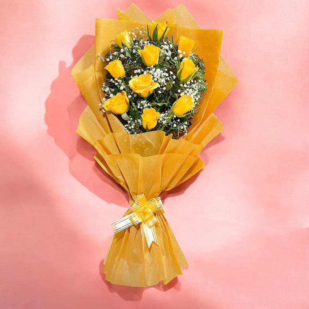 Splendid 10 Yellow Roses Bouquet