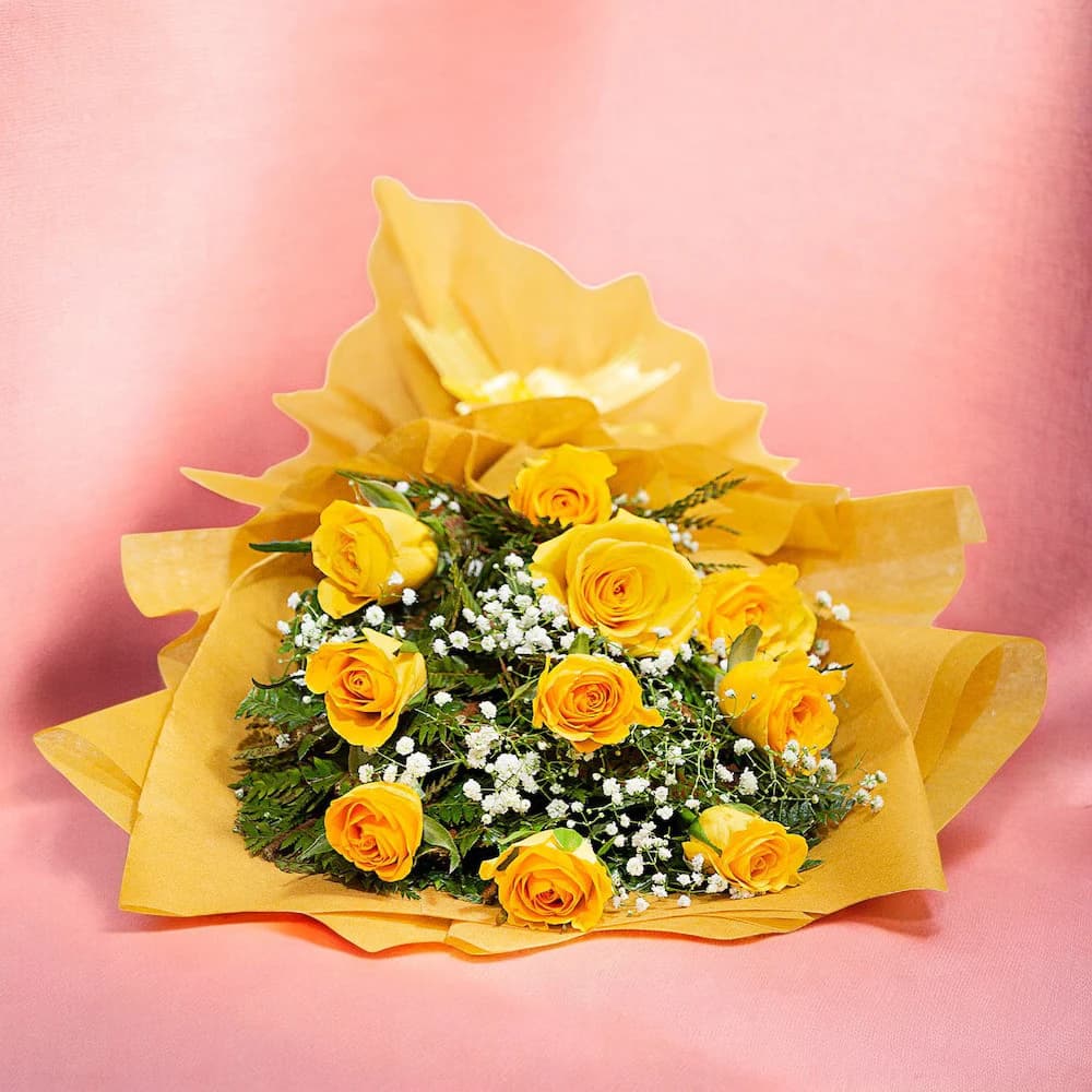Splendid 10 Yellow Roses Bouquet view 1