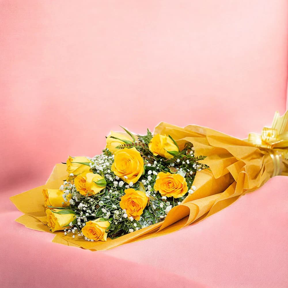 Splendid 10 Yellow Roses Bouquet view 2