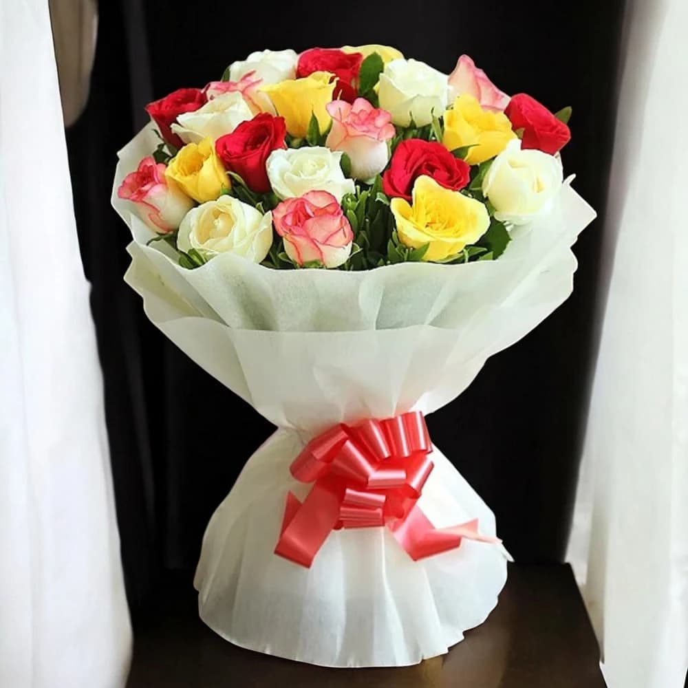 Touch of Luxury Mix Roses Bouquet view 2