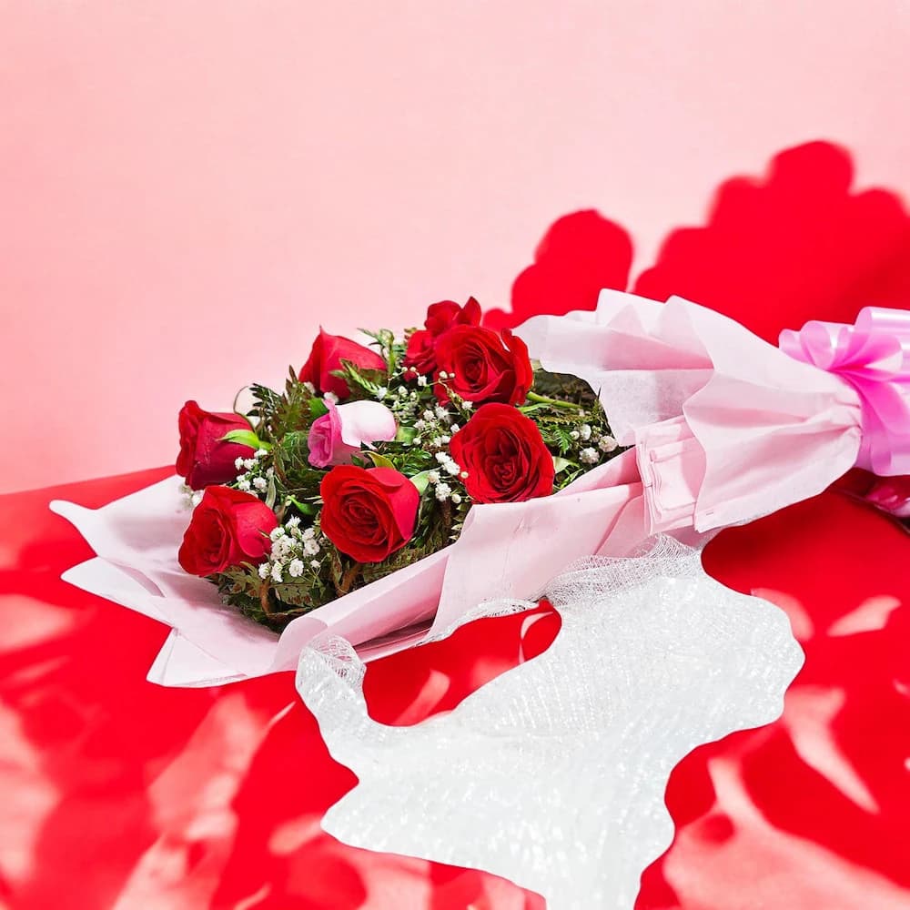 Splendid Love Roses Bouquet view 1