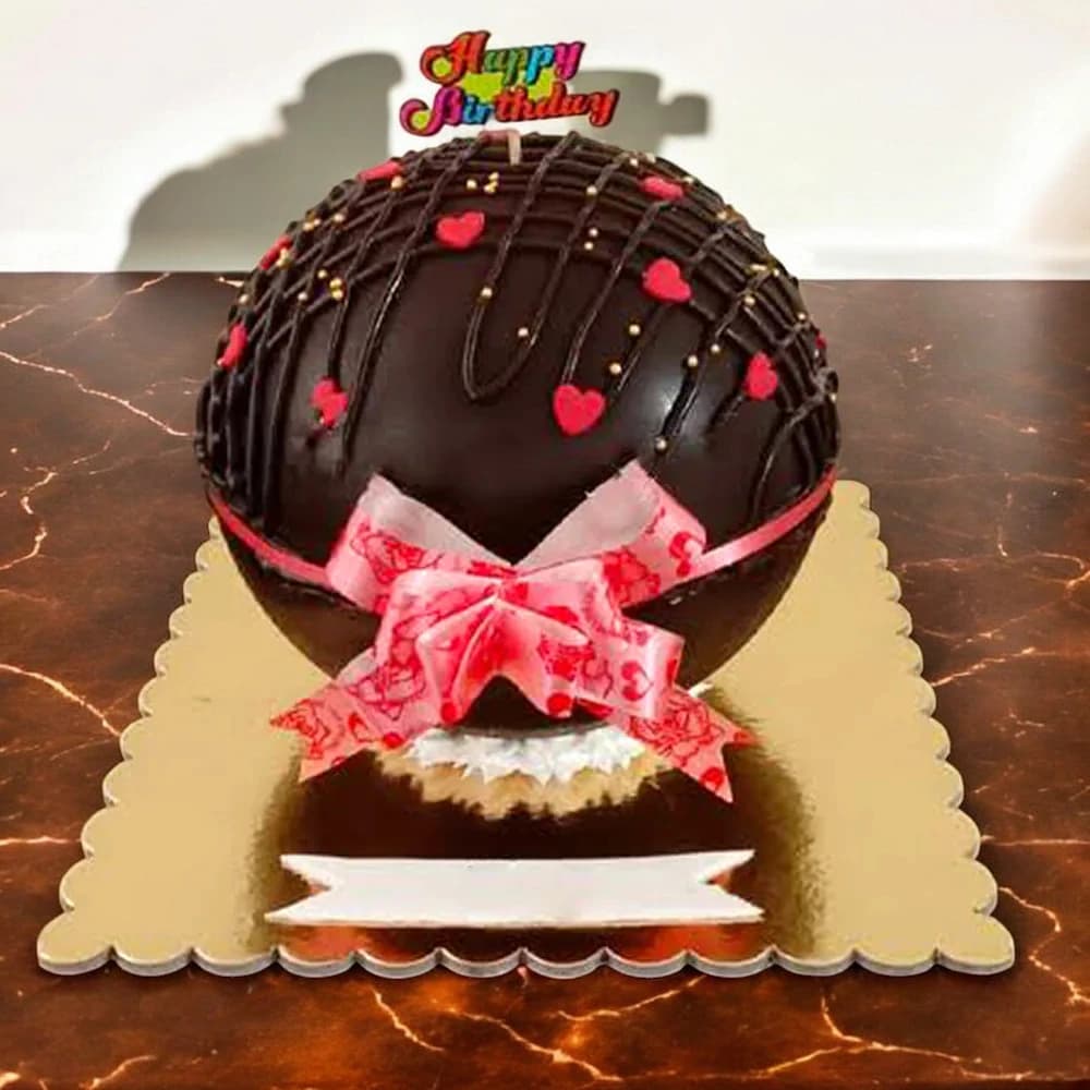 Love Pinata Cake