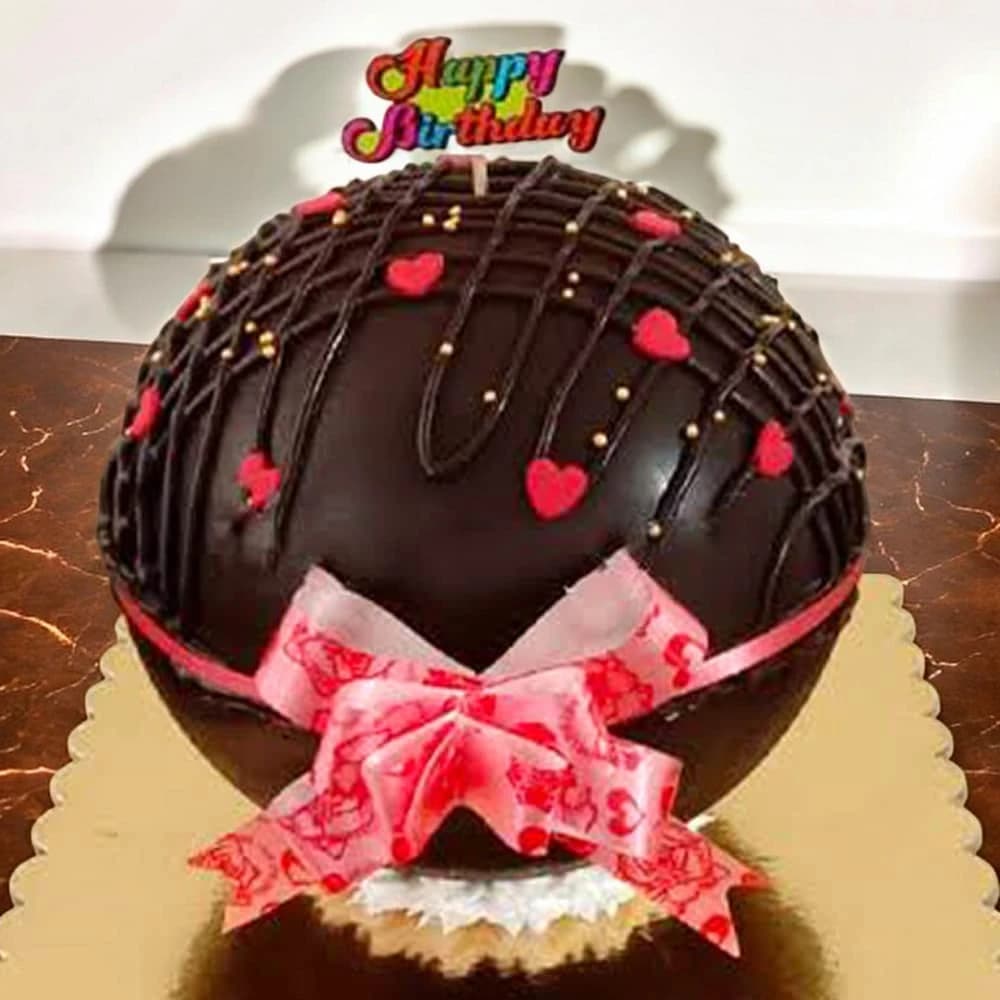 Love Pinata Cake view 2