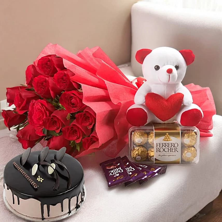 Win Her Heart Love Combo With Chocolate Cake