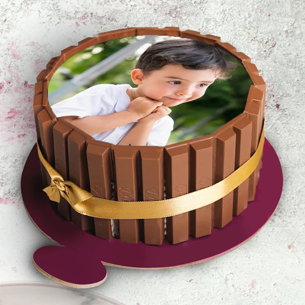 Kitkat Photo Cake