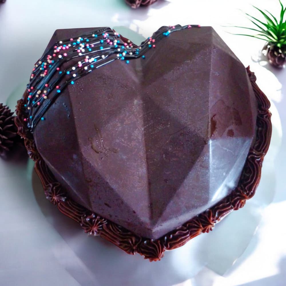 Choco Love Pinata Cake view 2