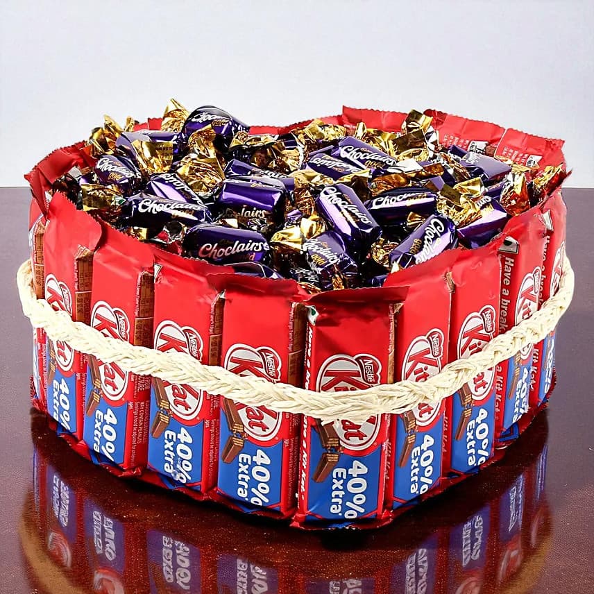 Break Apart Kitkat Choclairs Heart Pie