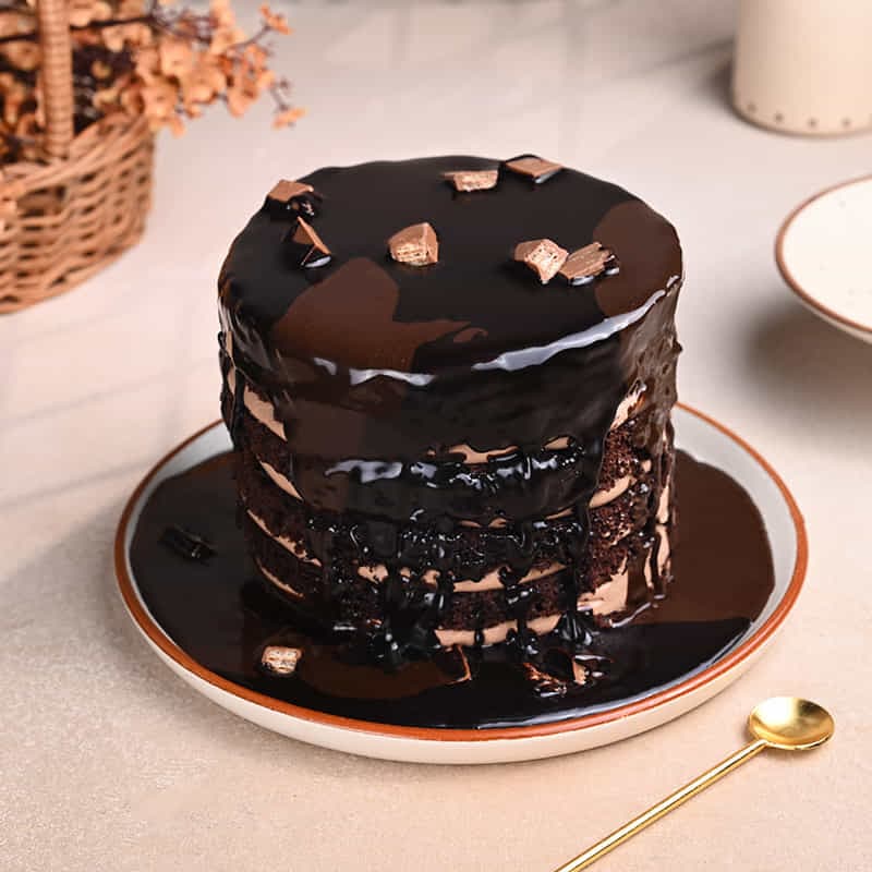 Kit Kat Pull Me Up Cake