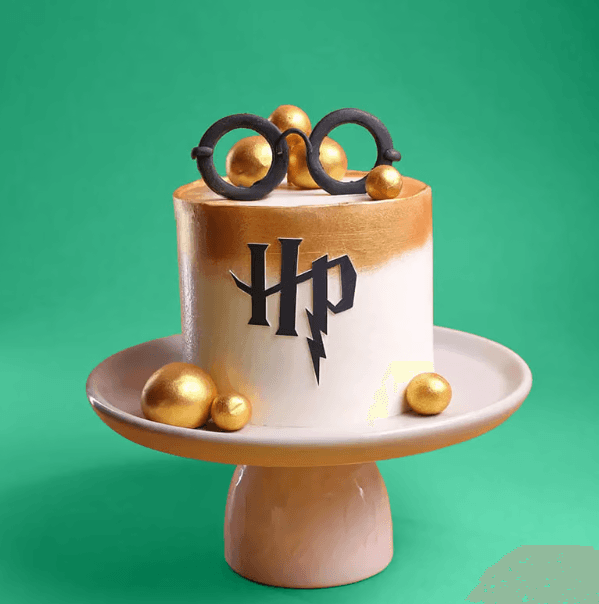 Harry Potter Golden Glow Cake