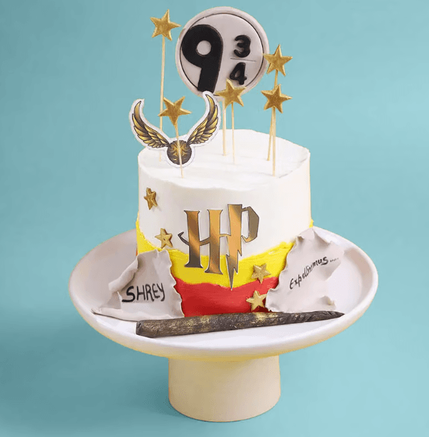 Magical Hogwarts Spell Cake